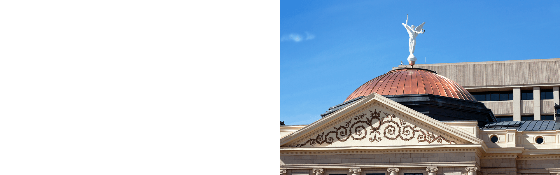 Architettura di edifici governativi e contesto civico
