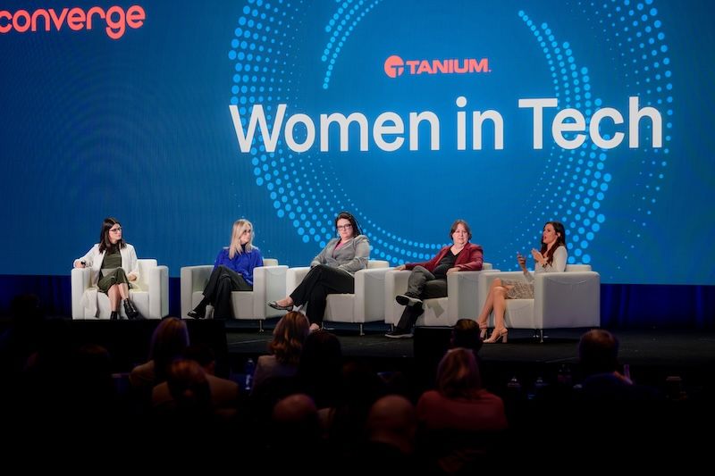 Immagine dell'evento "Women in Tech" tenutosi durante la colazione di lavoro a Converge