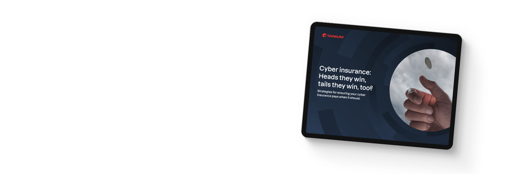 Tablet che mostra l'eBook sulla cyber insurance con un'immagine di mani