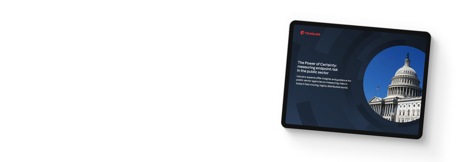 Mockup su tablet dell'eBook "Come misurare il rischio nel settore pubblico" con immagini dell'edificio del Campidoglio